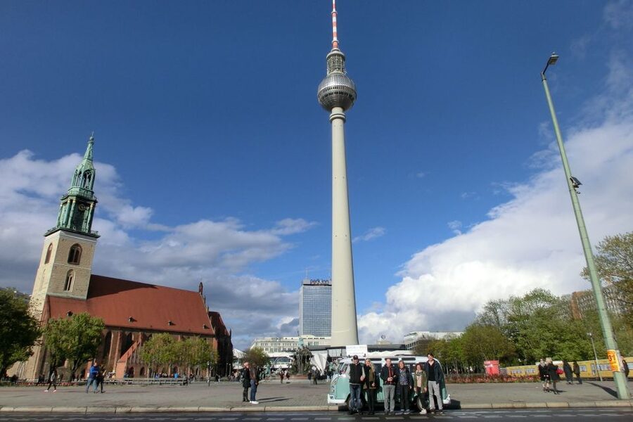 Berlin: Sightseeing Tour in Classic Volkswagen T1 Samba Bus - Kurfürstendamm, KaDeWe, and the Philharmonie: Berlin’s West in one connected loop