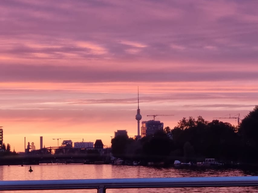 Berlin: Solar Powered Sunset Catamaran Cruise & Audio Guide - Oberbaum Bridge to East Side Gallery: Berlin on the Waterline