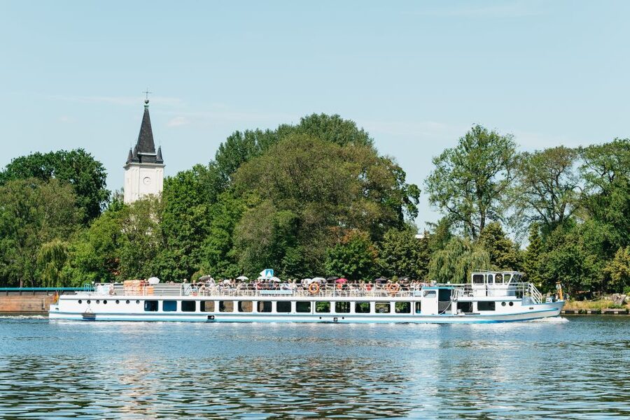 Berlin: Spree Boat Tour to Müggelsee - Practical tips to make the most of your 3.5 hours