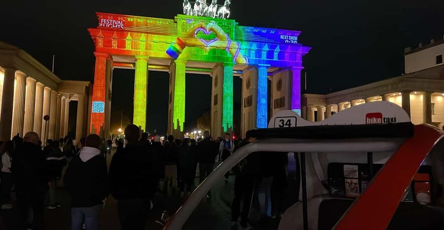 Berlin: taxi-bicycle Tour by Night and Illuminations - Must-see installations included, plus the one choice you’ll make