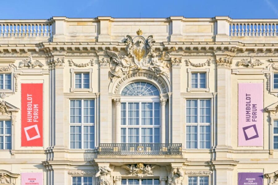 Berlin: "The Humboldt Forum for Newbies" Guided Tour - English vs German: What You Gain by Picking the Newbies Option