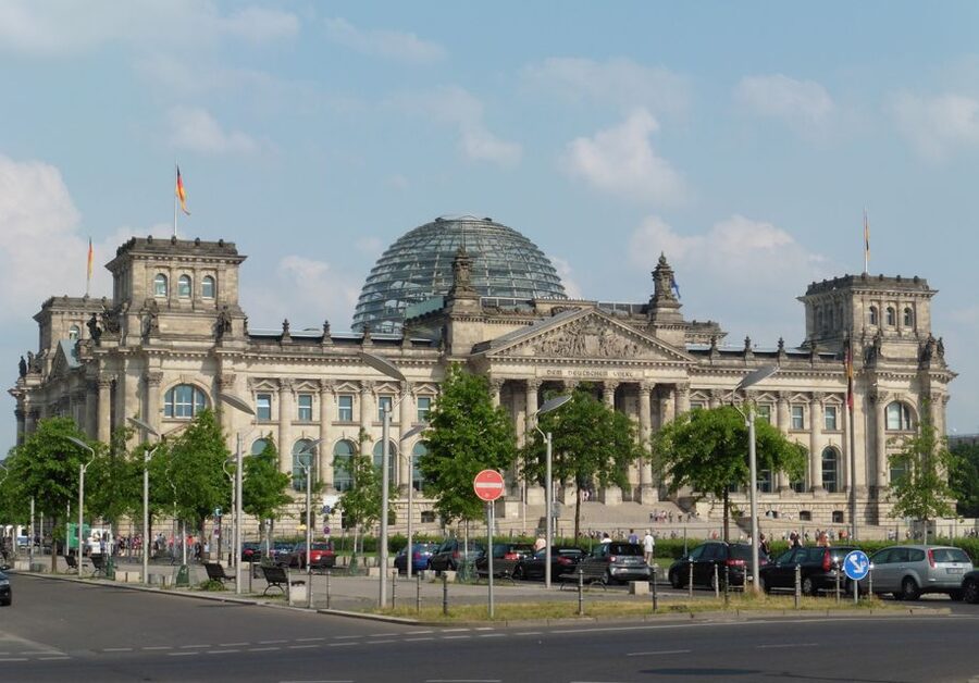 Berlin: The Time of National Socialism Walking Tour - Pariser Platz to Brandenburg Gate: the propaganda stage in plain sight
