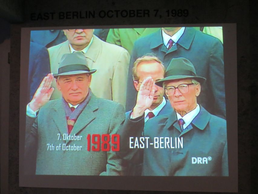 Berlin: The Wall Museum East Side Gallery Ticket - Wheelchair accessible, and how to think about comfort in a multimedia museum