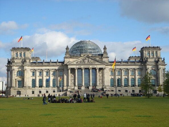 Berlin Third Reich Sites: Half-Day Walking Tour - The 10:00 am meet-up and how the walking tempo works