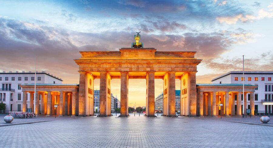 Berlin: Walking Tour of the Top 10 Sightseeing Attractions - Why this 2-hour walk works so well in Berlin