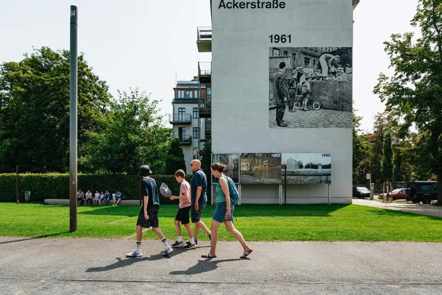 Berlin: Wall Tour - Fates, Love Stories, and Heroes - Why Fates, Love Stories, and Heroes Works in Berlin Wall Walking Tours