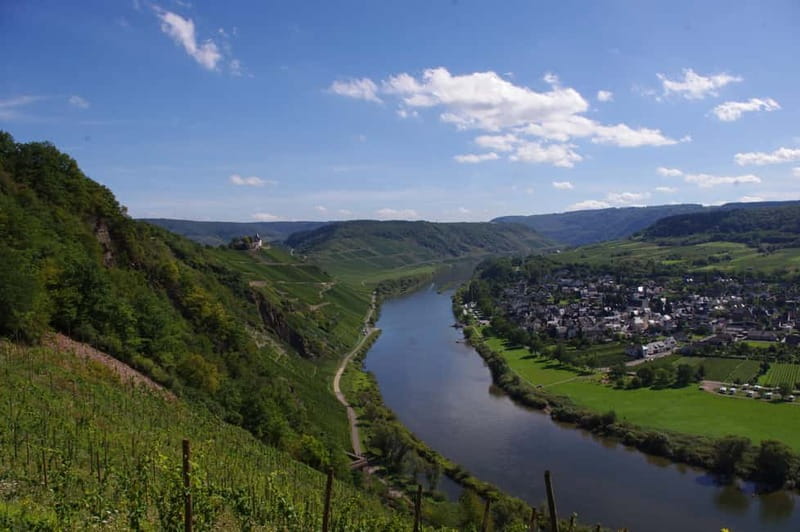 Bernkastel: Boat and covered wagon ride from/to Bernkastel-Kues - Meeting at the red jetty, finding Moselprinzessin, and how the timing feels