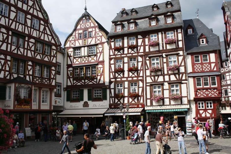 Bernkastel: Boat and covered wagon ride from/to Bernkastel-Kues - The Vesperteller snack plate: what you eat and why it matters