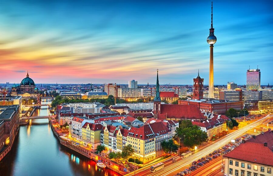 Best Berlin Shore Excursion from Warnemunde or Rostock Port - Getting from the ship to Berlin without stress: pickup, guide handoff, and restroom planning