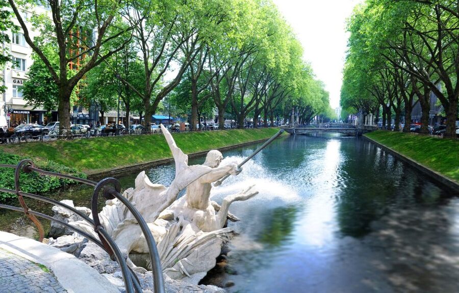 Best of Düsseldorf - The Highlight-Tour - Using the free City Museum entry on Bergerallee 2