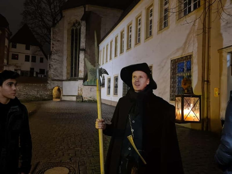 Bielefeld: Night watchman guided tour (adventure tour) - A 1.5-hour night patrol that makes Bielefeld feel like a legend