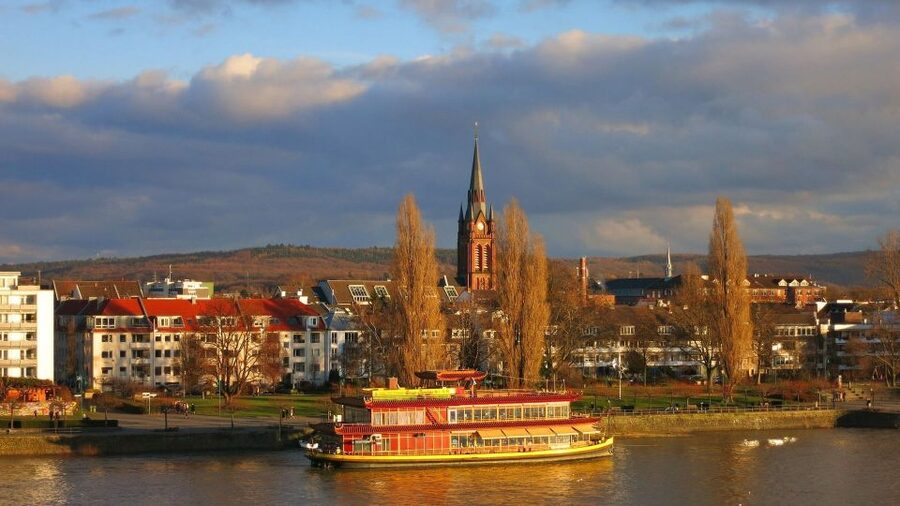 Bonn: Private Guided Walking Tour - What the Guide Style Looks Like in Real Life
