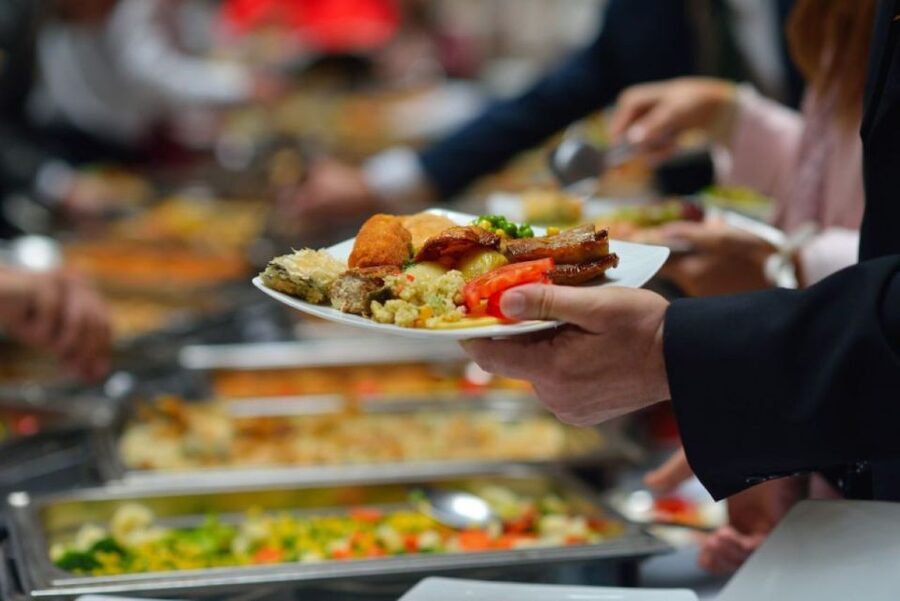 Bonn: Sunday Brunch Buffet with Cologne live music - Live Kölsch Music From Manni and Steff Onboard