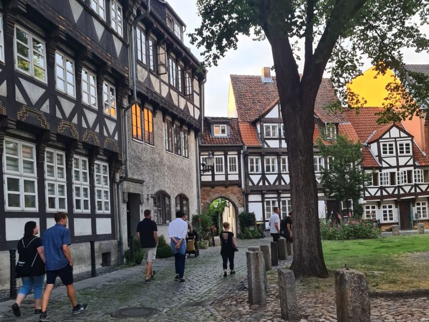 Braunschweig: Guided Walking Tour with Food Tastings - The James Rizzi colorful house stops you will notice