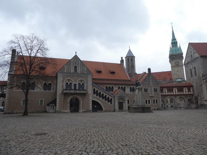 Braunschweig: Private City Walking Tour with Certified Guide - Why Braunschweig’s Old Town feels made for a short guide-led walk