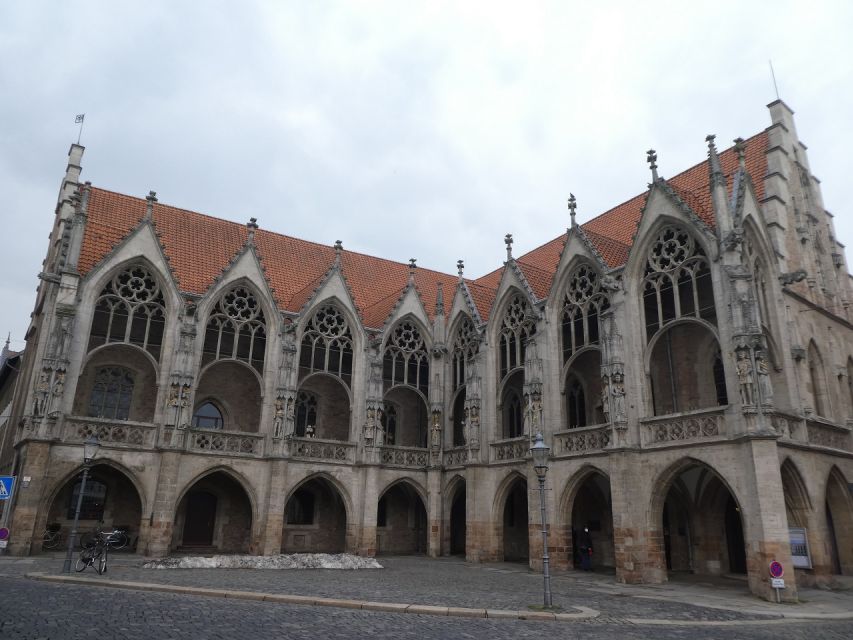 Braunschweig: Private City Walking Tour with Certified Guide - The walking pace, rain or shine, and how to prepare