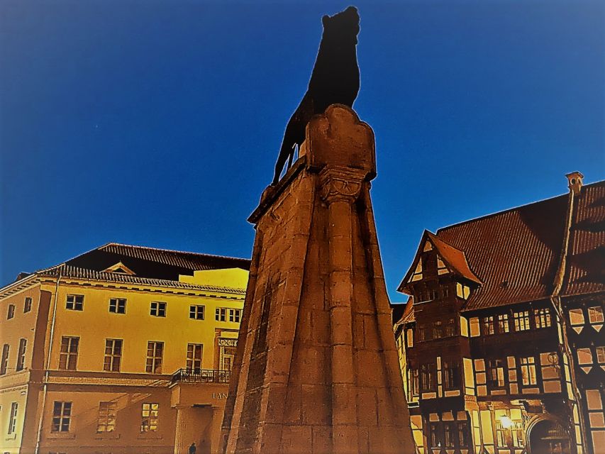 Braunschweig: Private Tour through the history of crime - How the 1.5 Kilometer Walk Feels, Street by Street