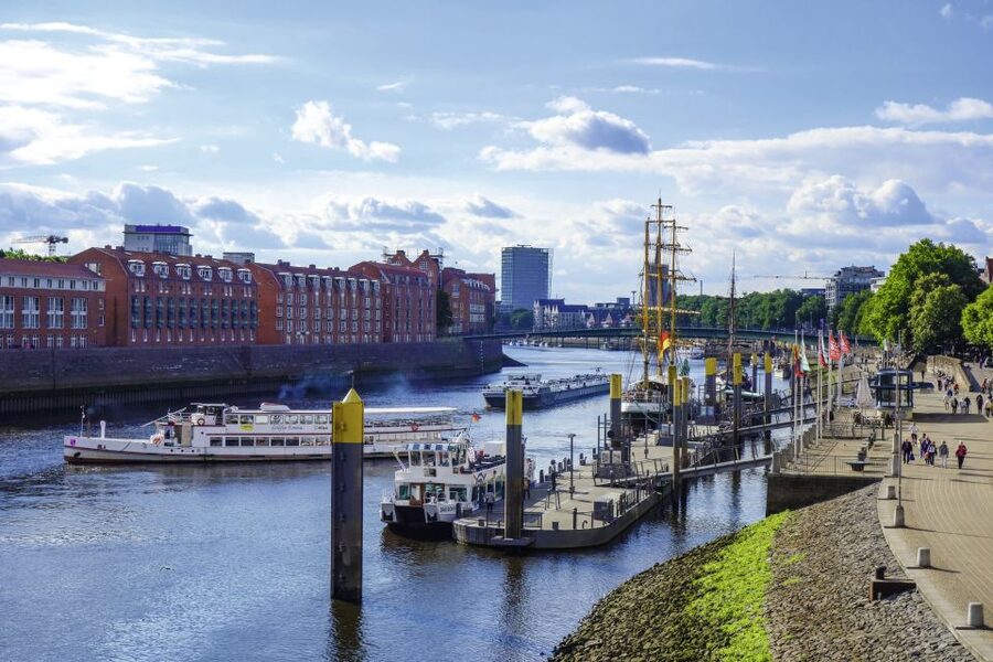 Bremen: City Center Guided Walking Tour - Market Square and the UNESCO Town Hall: the symbols you should learn first