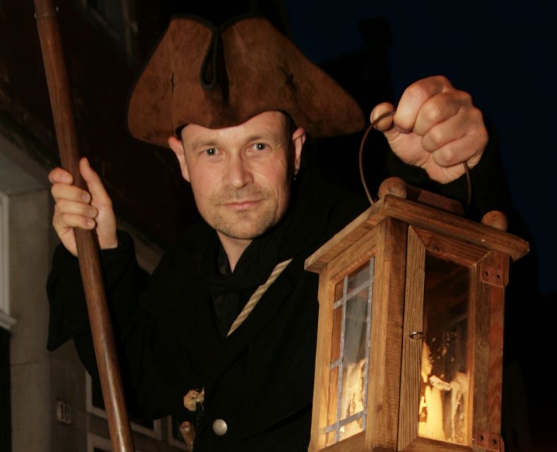 Bremen: Night Watchman Guided Tour for Children (in German) - Language Rules: German-Only, Plus Adult Supervision