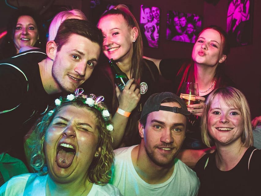 Bremen: Private pub crawl with insider-guide & free shots - Key things to know before you go