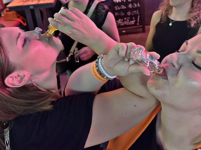 Bremen: Private pub crawl with insider-guide & free shots - Who this Bremen pub crawl is best for
