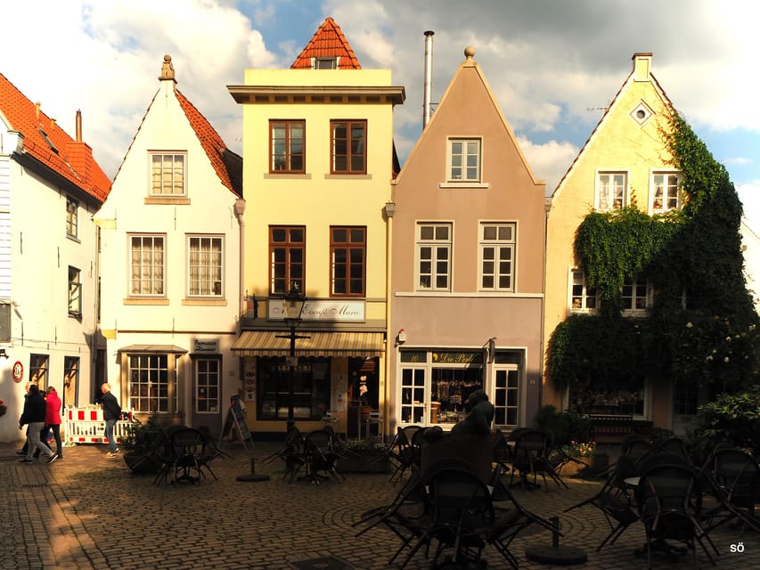 Bremen: Walking Tour of Historic Schnoor District - When you see facades only: why moved buildings still matter