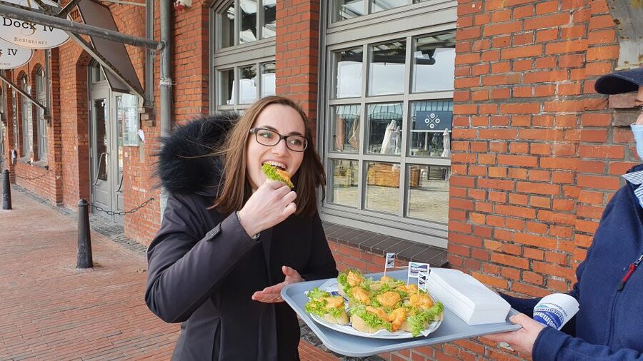 Bremerhaven: Fish Bite Guided Walking Tour - Stop 1: Fiedler’s fish market Anno 1906