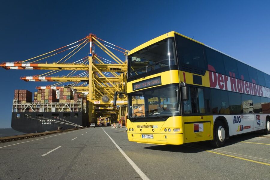 Bremerhaven: Harbor Bus Tour - How Bremerhaven Harbor bus time makes sense
