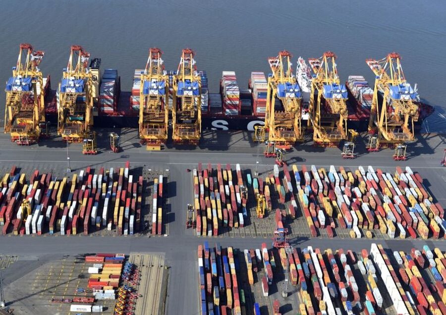 Bremerhaven: Harbor Bus Tour - Price and value: is $24 worth it for 2 hours?