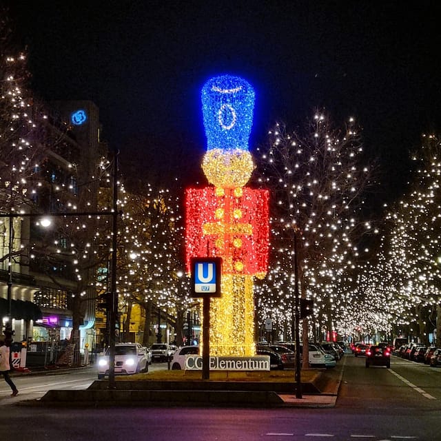 Christmas market lights tour bus through Berlin, free mulled wine (2.5 hours) - Meeting point at Kurfürstendamm, what the timing feels like