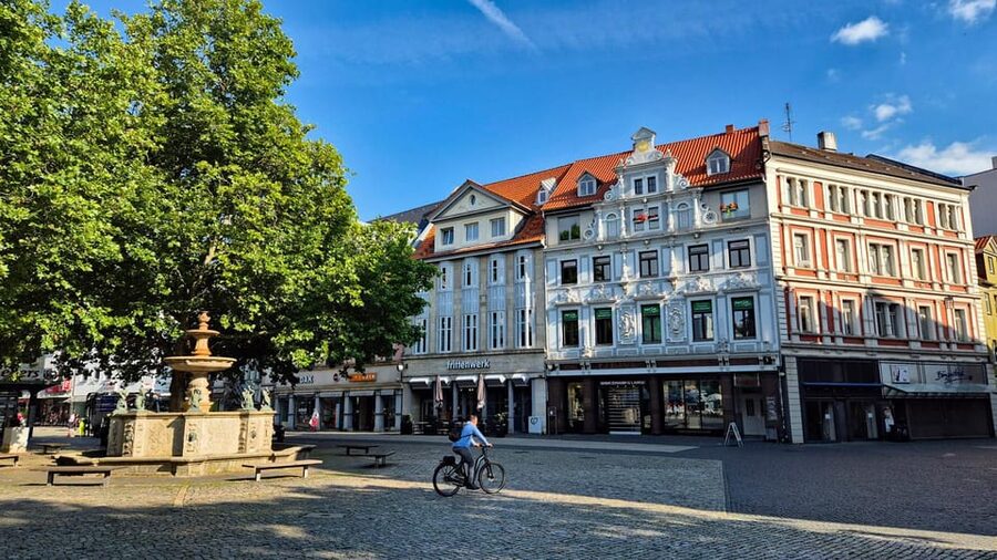 City tour Braunschweig: diverse and full of surprises. - Burgplatz, the Lion Landmark, and Dankwarderode Castle