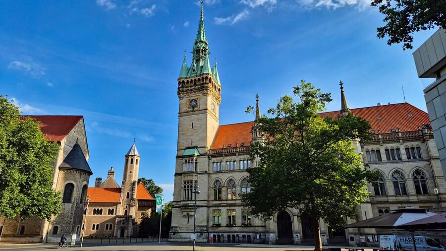 City tour Braunschweig: diverse and full of surprises. - Kohlmarkt to Martinikirche, Old Streets With Real Purpose