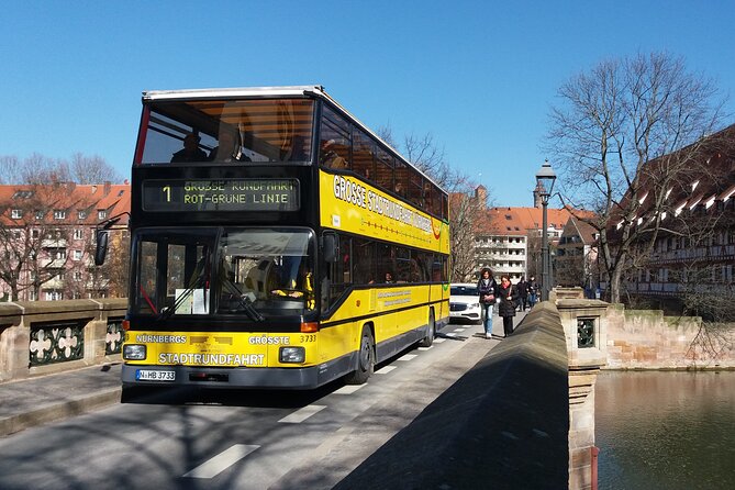 City tour of Nuremberg - Stop 5: Rathauspl. 10 and the Main Market Square, your best photo and snack window