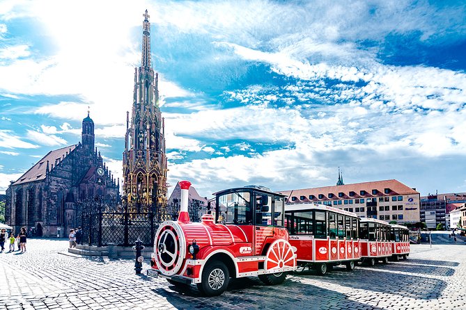 City tour through Nuremberg with the Bimmelbahn - What you actually see: landmarks, walls, and short stops