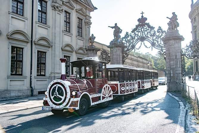 City tour through Würzburg with the Bimmelbahn - Entering Würzburg by Bimmelbahn, Starting Near the Residence