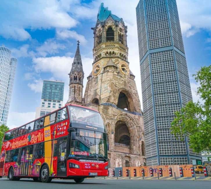 CitySightseeing Berlin HOHO Bus- All Lines & Boat Tour - Riding the Trendy East Berlin and Wall Tour: a tighter, wall-connected loop