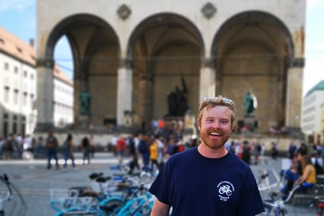 Classic Mike's Bike Tour daily @ 11.30 incl Beer Garden & Surfers - The English Garden and the surfers wave