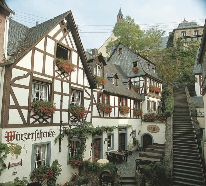 Cochem, Moselle: Boat - Beilstein, meal, wine and liqueur tasting - A Moselle day with sailing, cellar tastings, and a take-home bottle