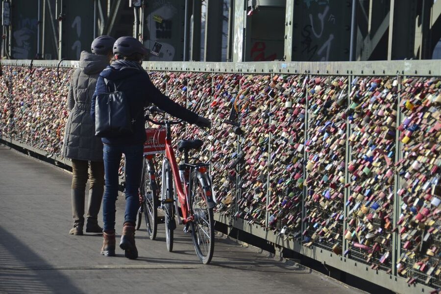 Cologne: 3-Hour Guided Bike Tour - Rheinpark: Green Space With a Real Sense of Place