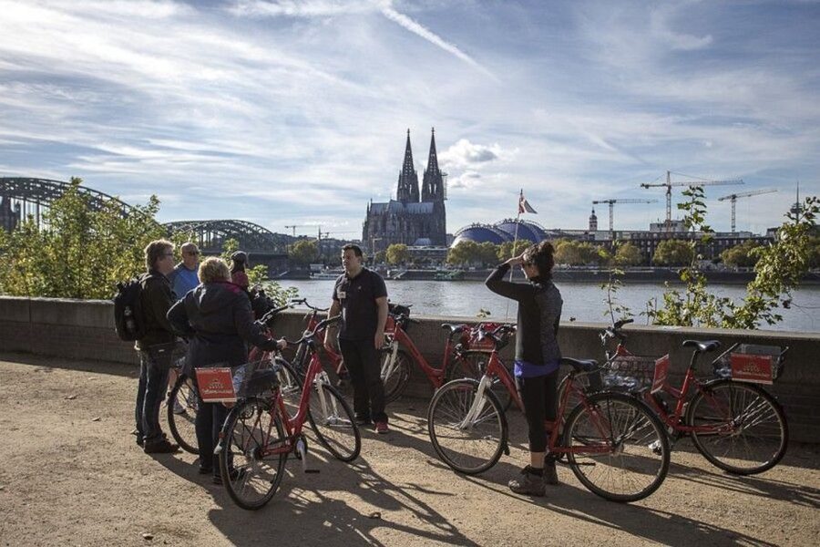 Cologne: 3-Hour Guided Bike Tour - Alter Markt: A Photo Stop, Then a Real Break
