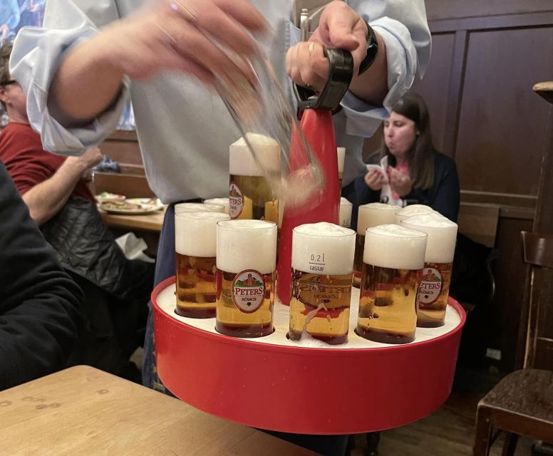 Cologne: 3 Old Town Breweries Guided Walking Tour - Brewery stop #1: Früh am Dom for your first Kölsch glass