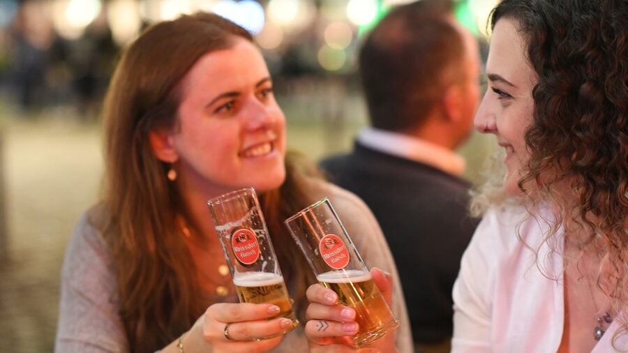 Cologne: brewhouse tour with kölsch tasting - From Historic Brewing Standards to Local Drinking Terms: How You Leave Feeling Like You Can Order