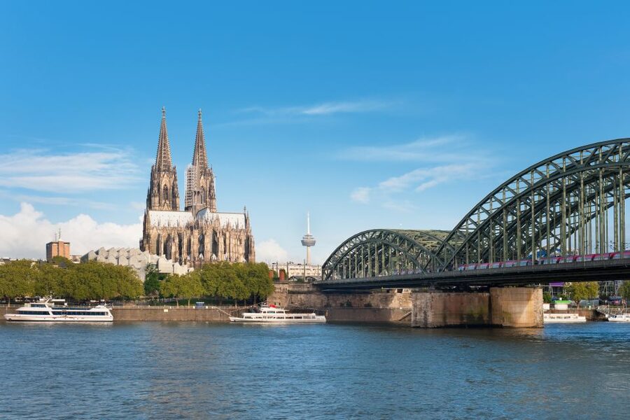 Cologne Cathedral and Old Town Tour with 1 Kölsch - Getting started near the cathedral, and what you’ll do first
