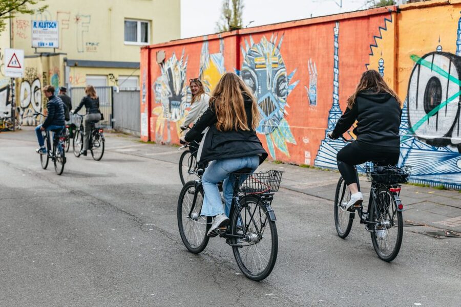 Cologne: Ehrenfeld Street Art Bike Tour - Why a street art bike tour works better than walking
