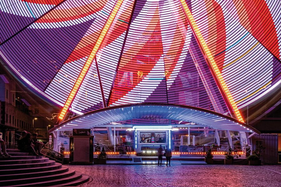 Cologne: Ferris Wheel in front of the Chocolate Museum - Events During Stand Time, Readings and Wine Tastings