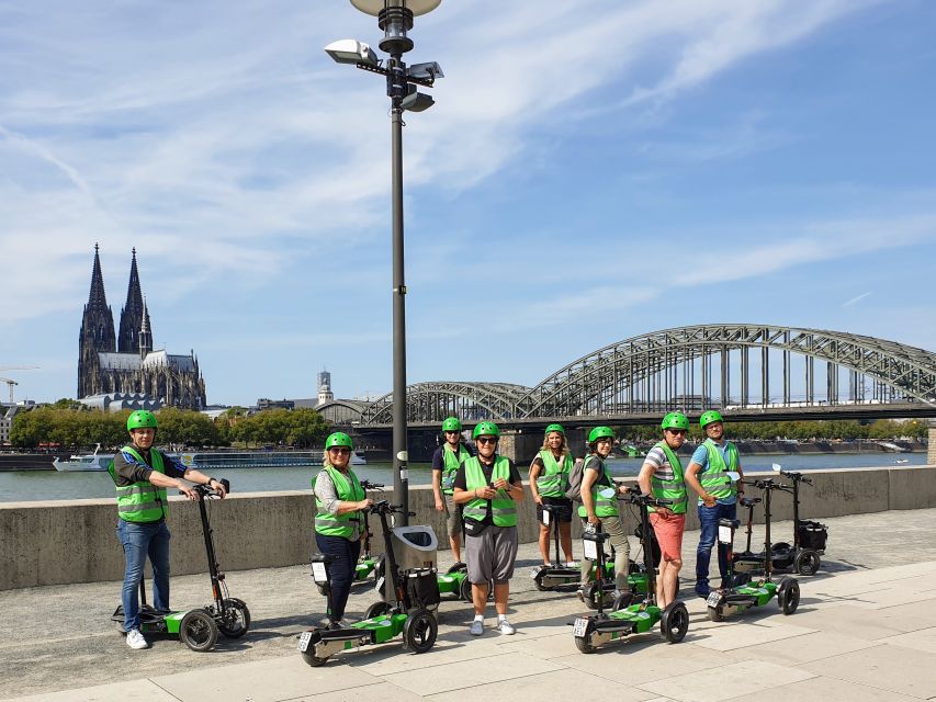 Cologne: Guided E-Scooter Tour - A short break at Matrosen Grill am Schokoladenmuseum