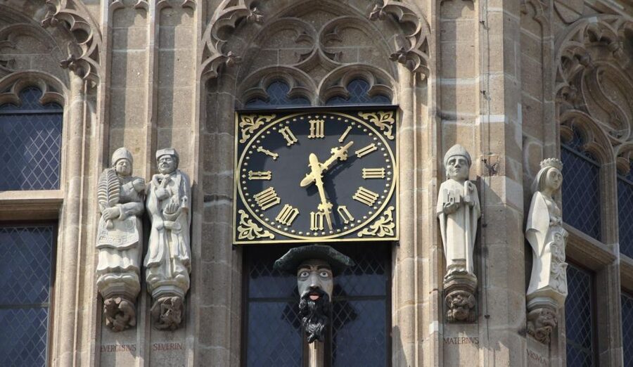 Cologne: Night Watchman Old Town Walking Tour - A practical packing checklist for a night in medieval Cologne
