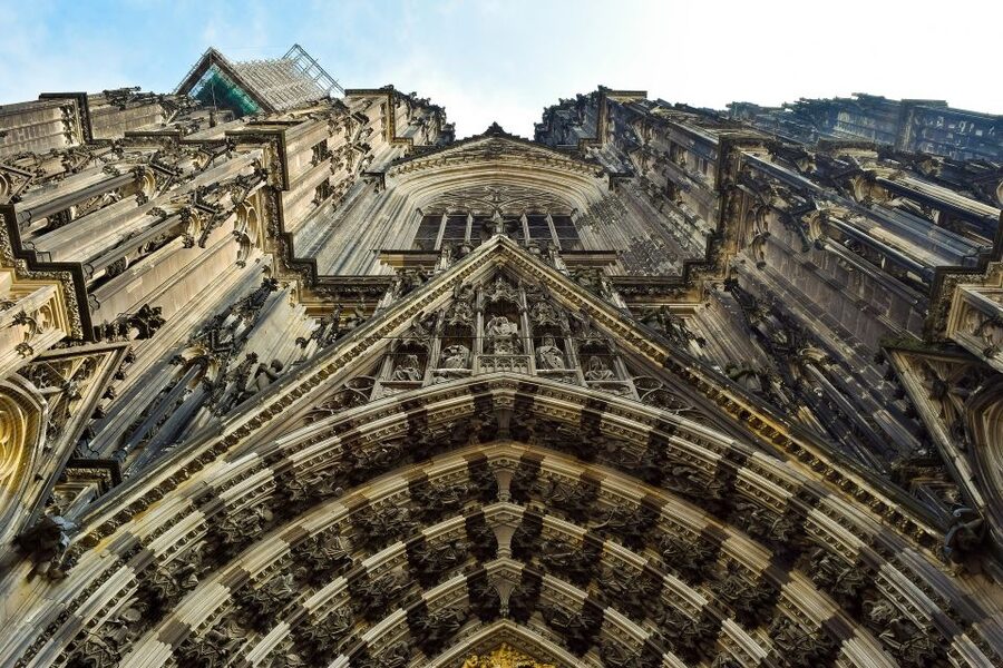 Cologne: Old Town Highlights Walking Tour - Roman Cologne in Real Materials: Mosaic Floor and Tomb Remains