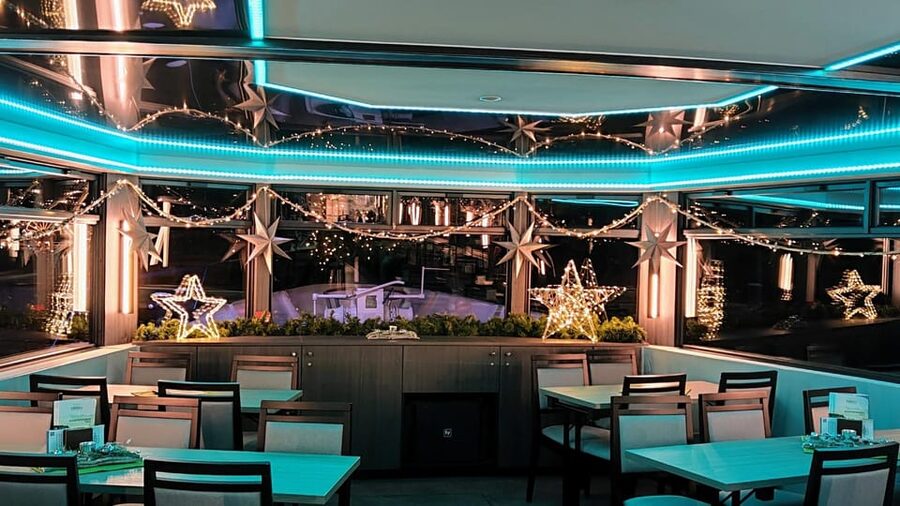 Cologne: Rhine River Winter Cruise with Festive Music - The Music and the Party Vibe, Without Needing a Guide