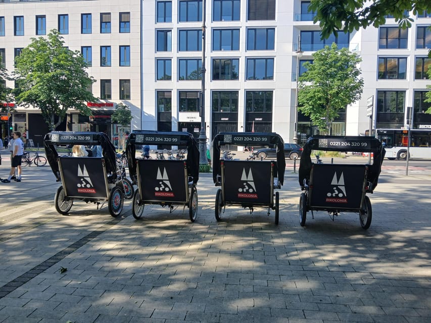 Cologne: Rickshaw Sightseeing Tour - Meeting at Reiterstandbild Friedrich Wilhelm III and Settling In